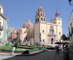 Plaza in Guanajuato
    